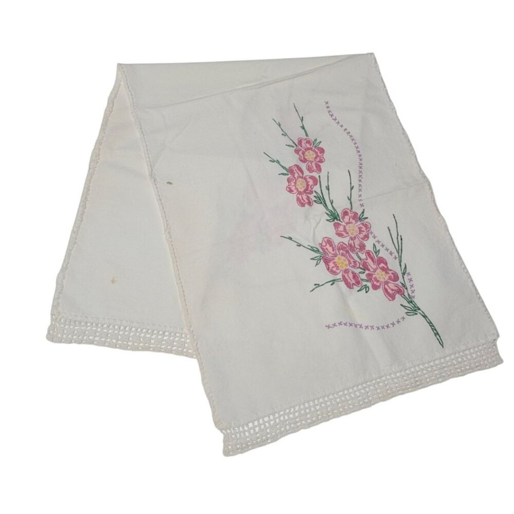 Table Runner Small Vintage Linen Floral Painted 32 Inch Long Lace Edge Handmade‎